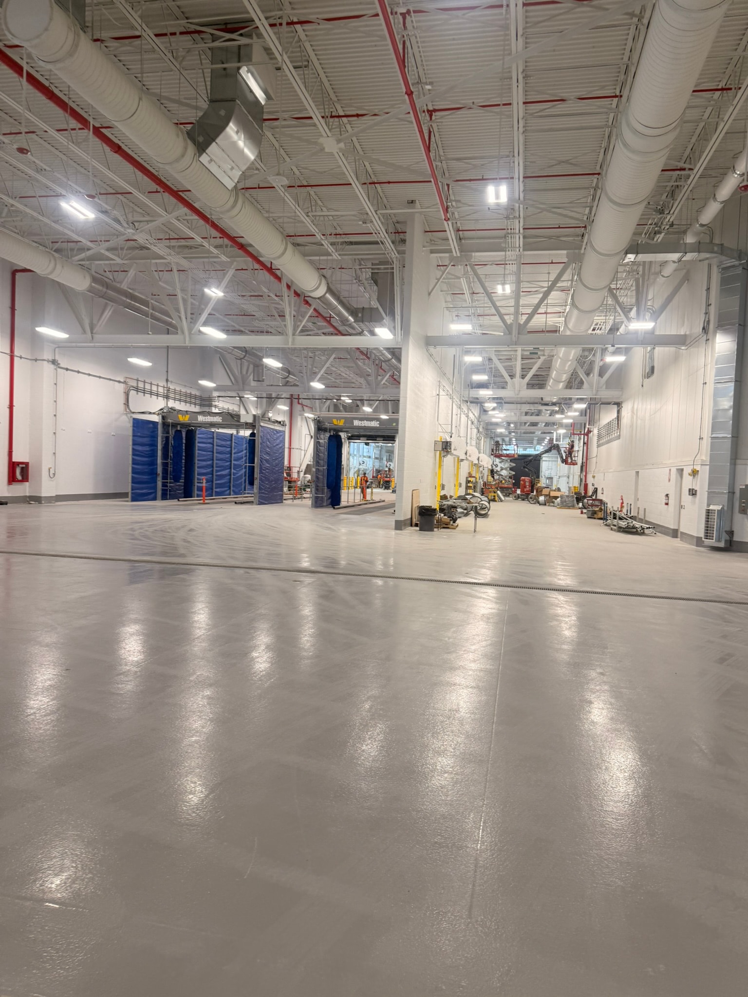 Fueling floor overview showing the scale of the indoor facility